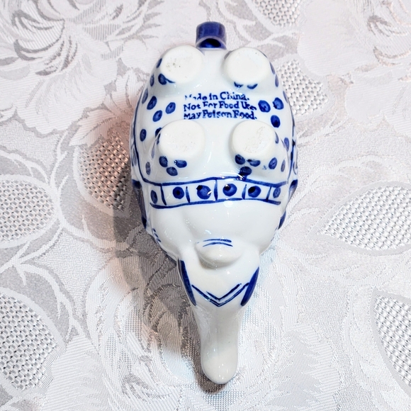 Decorative miniature elephant tea pot - Picture 6 of 12